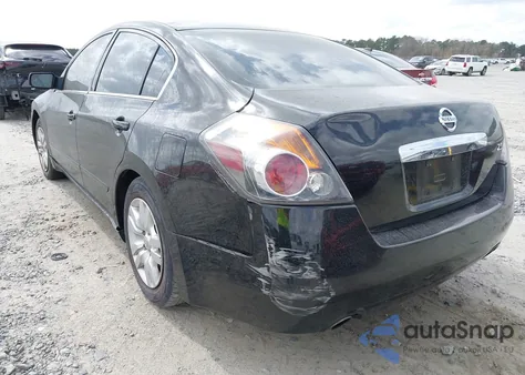 2011 Nissan Altima 2.5 S z USA, uszkodzony, nr VIN 1N4AL2AP4BC131510